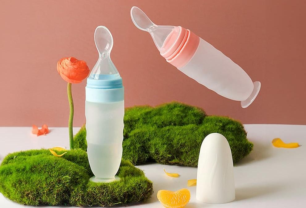SqueezeEase™ Baby Feeder