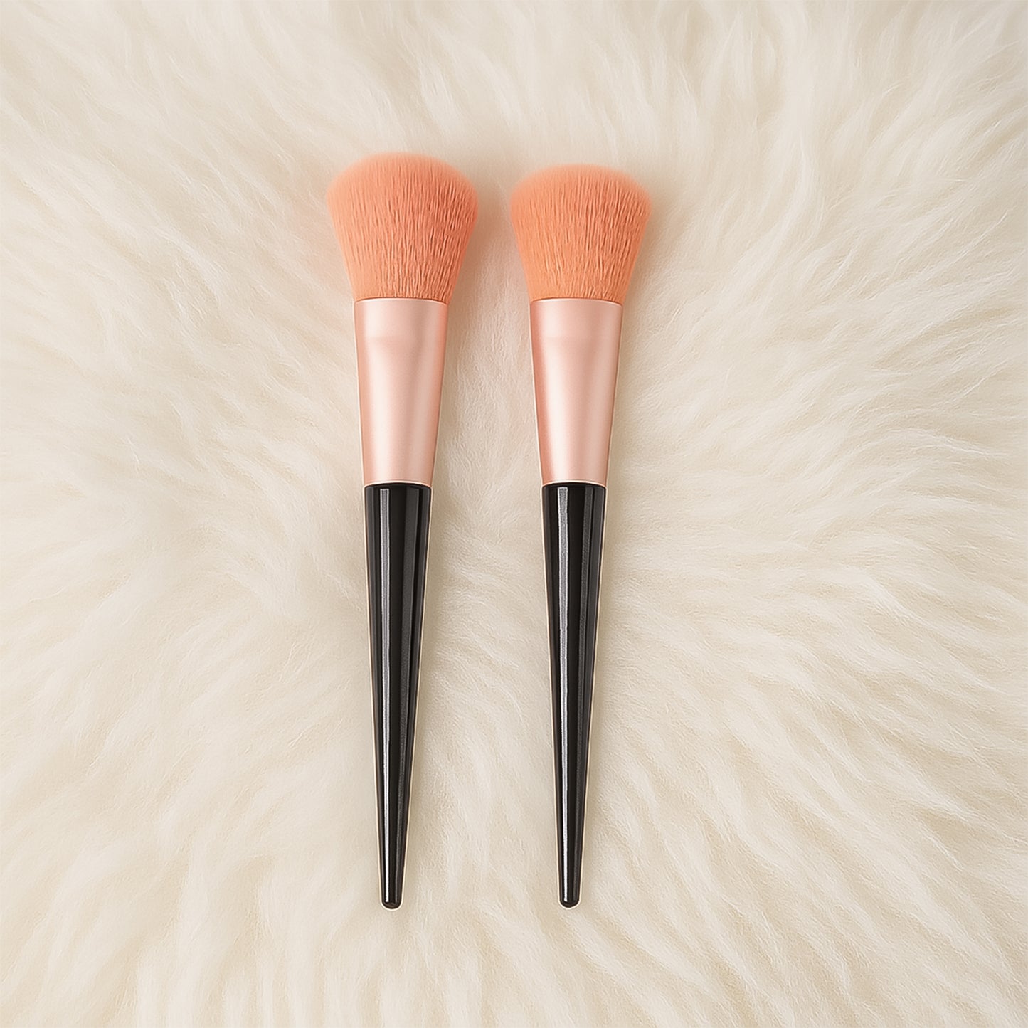 LuxeBlend Brush Kit™ – Professional 7-pc set for smooth blending.