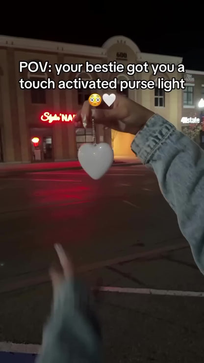 LumiLove™ – Mini Heart Night Lamp